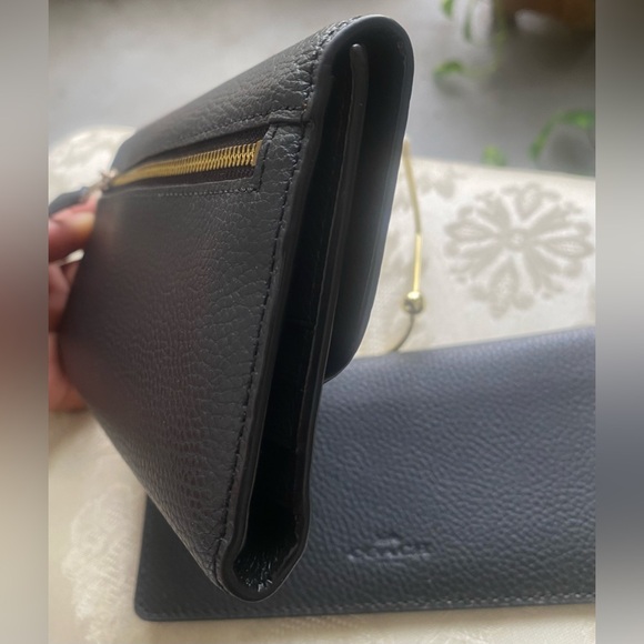 Coach Wallet and Check book •
3 fold Wallet • Carriage Logo - Picture 7 of 15